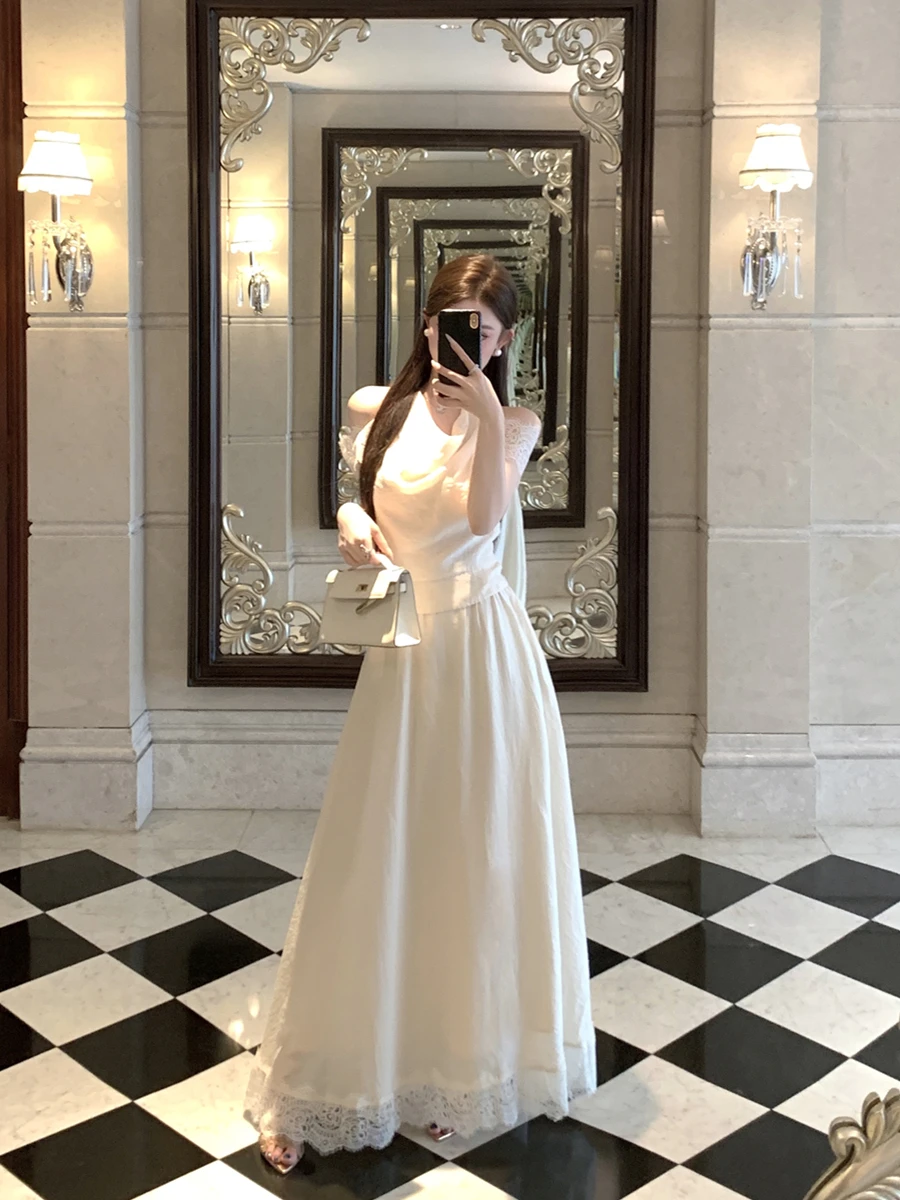 Women's Beige Skirt Set French Lace Paneled Pile Collar Design Halter Tops+High-waisted Flared A-line Skirt Party Evening Gown
Women's Beige Skirt Set French Lace Paneled Pile Collar Design Halter Tops+High-waisted Flared A-line Skirt Party Evening Gown