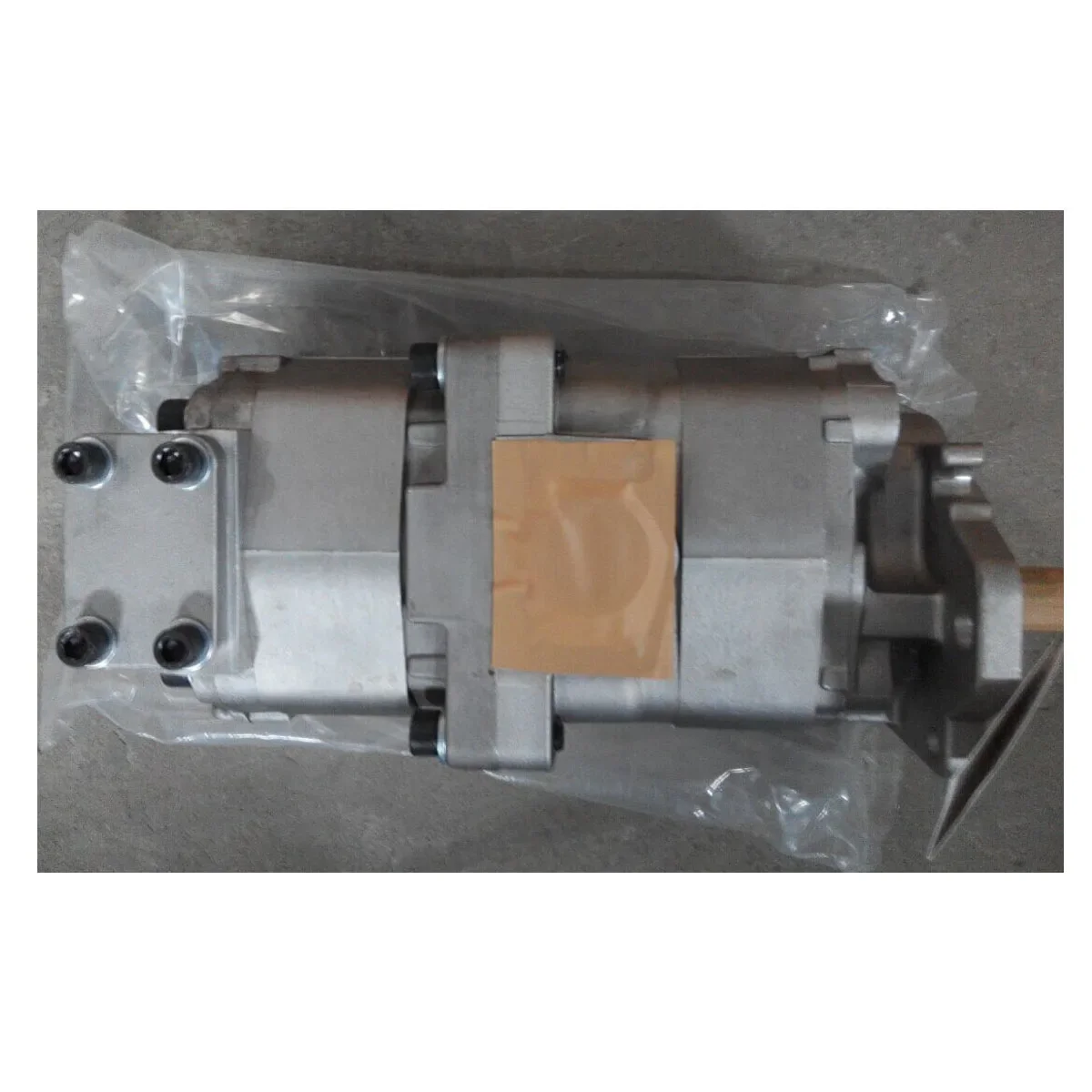 705-51-30290 Hydraulic Pump fits for Komatsu Bulldozers D155A-3 D155AX-5
705-51-30290 Hydraulic Pump fits for Komatsu Bulldozers D155A-3 D155AX-5