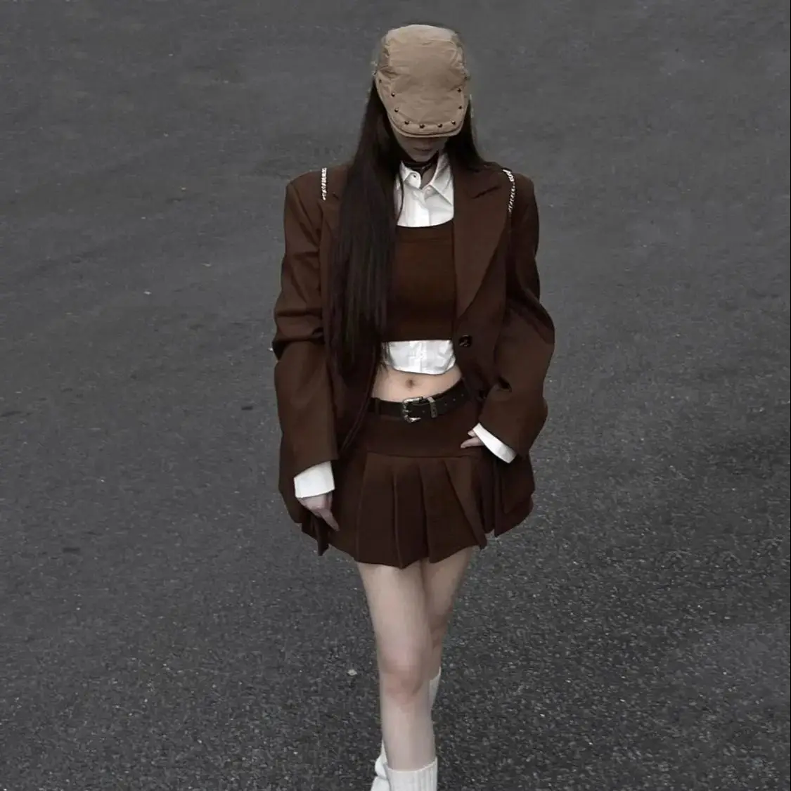 Korea Four-Piece Mid-Length Suit Jacket Long-Sleeved Shirt Knitted Vest Short Pleated Skirt Autumn Winter Retro Style Outfit Set
Korea Four-Piece Mid-Length Suit Jacket Long-Sleeved Shirt Knitted Vest Short Pleated Skirt Autumn Winter Retro Style Outfit Set