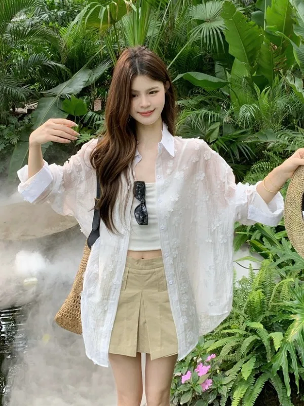 Summer Thin Loose Women's Sun Protection Shirt Gentle Wind 3D Flower Transparent Cardigan Outerwear Breathable Casual Shirt
Summer Thin Loose Women's Sun Protection Shirt Gentle Wind 3D Flower Transparent Cardigan Outerwear Breathable Casual Shirt