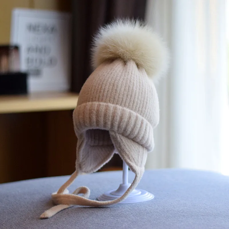 Big Furry Fox Fur Ball children's Ear Protection Hat Girls Winter Thick Warm Plush Knit Hat Anti Cold Hat Gorros Invierno 4m807 
Big Furry Fox Fur Ball children's Ear Protection Hat Girls Winter Thick Warm Plush Knit Hat Anti Cold Hat Gorros Invierno 4m807
