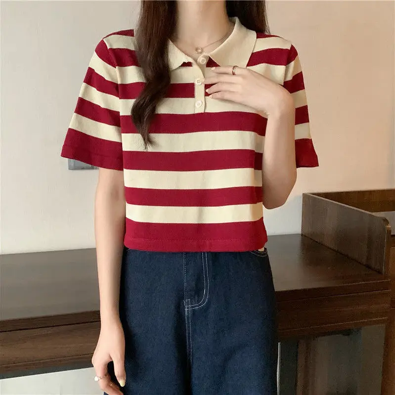 Summer Short Sleeve Striped T-Shirts Versatile Women Knitted Basic Casual Tops Female Cozy Loose Cotton Tees Harajuku Shirt D569
Summer Short Sleeve Striped T-Shirts Versatile Women Knitted Basic Casual Tops Female Cozy Loose Cotton Tees Harajuku Shirt D569