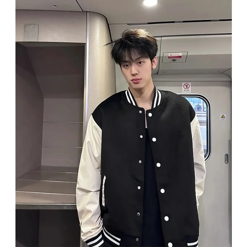 Knitted Patchwork Stand Collar Men's Spring Autumn Pilot Jacket American Style Baseball Uniform Loose Fit Long Sleeve Jacket
Knitted Patchwork Stand Collar Men's Spring Autumn Pilot Jacket American Style Baseball Uniform Loose Fit Long Sleeve Jacket