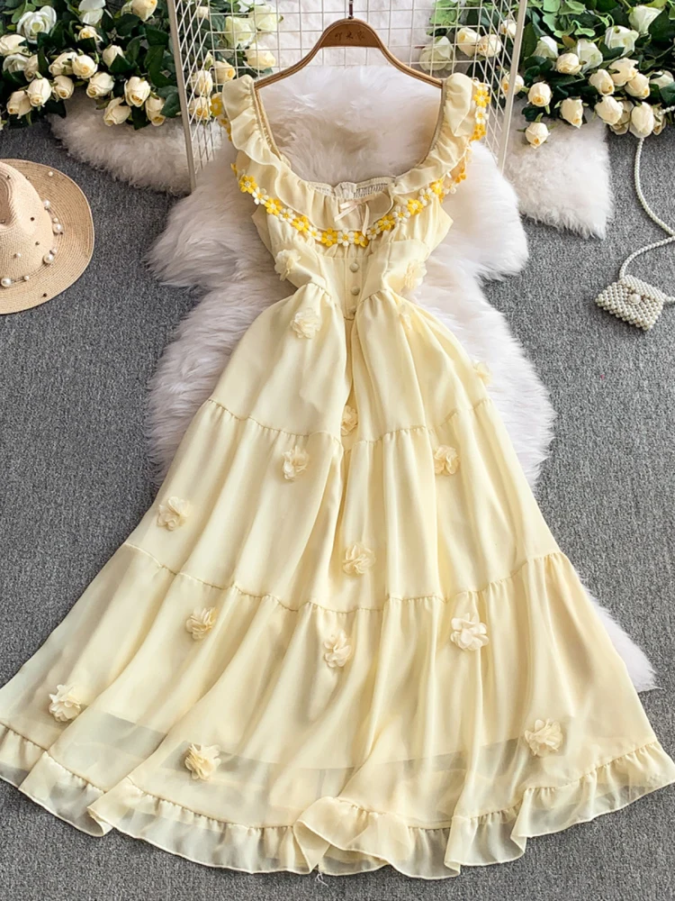 French Sweet Dress Three Dimensional Flowers Ruffles Patchwork Sleeveless Dresses Summer Female Slim Design 2025 Women Clothing
French Sweet Dress Three Dimensional Flowers Ruffles Patchwork Sleeveless Dresses Summer Female Slim Design 2025 Women Clothing