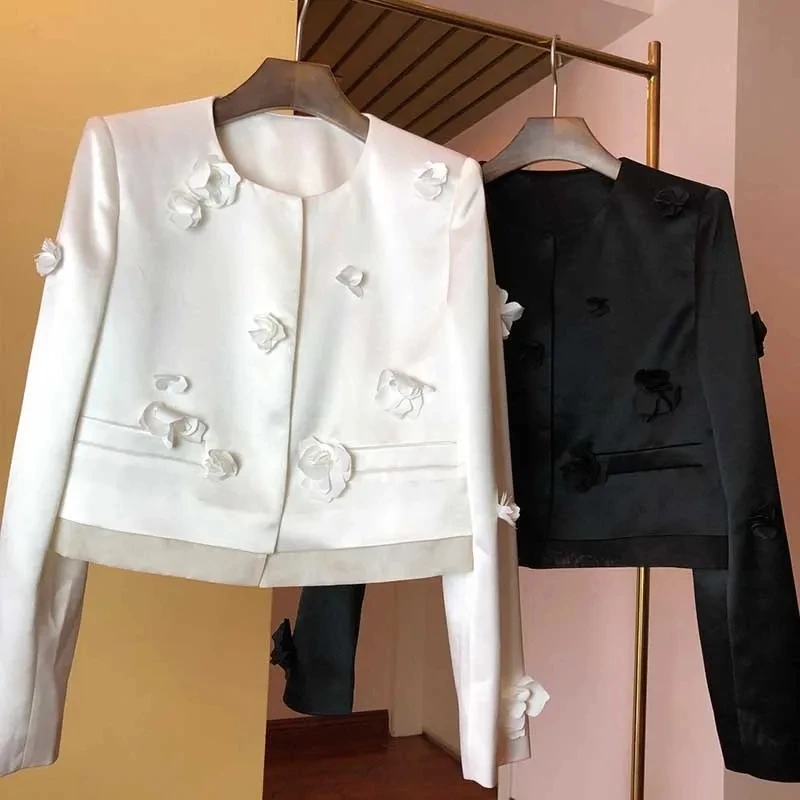 2024 Women's Fashion Flower Jacket Designer Single Covered Button Round Neck Long Sleeved Cardigan High End Organza Clothing New
2024 Women's Fashion Flower Jacket Designer Single Covered Button Round Neck Long Sleeved Cardigan High End Organza Clothing New