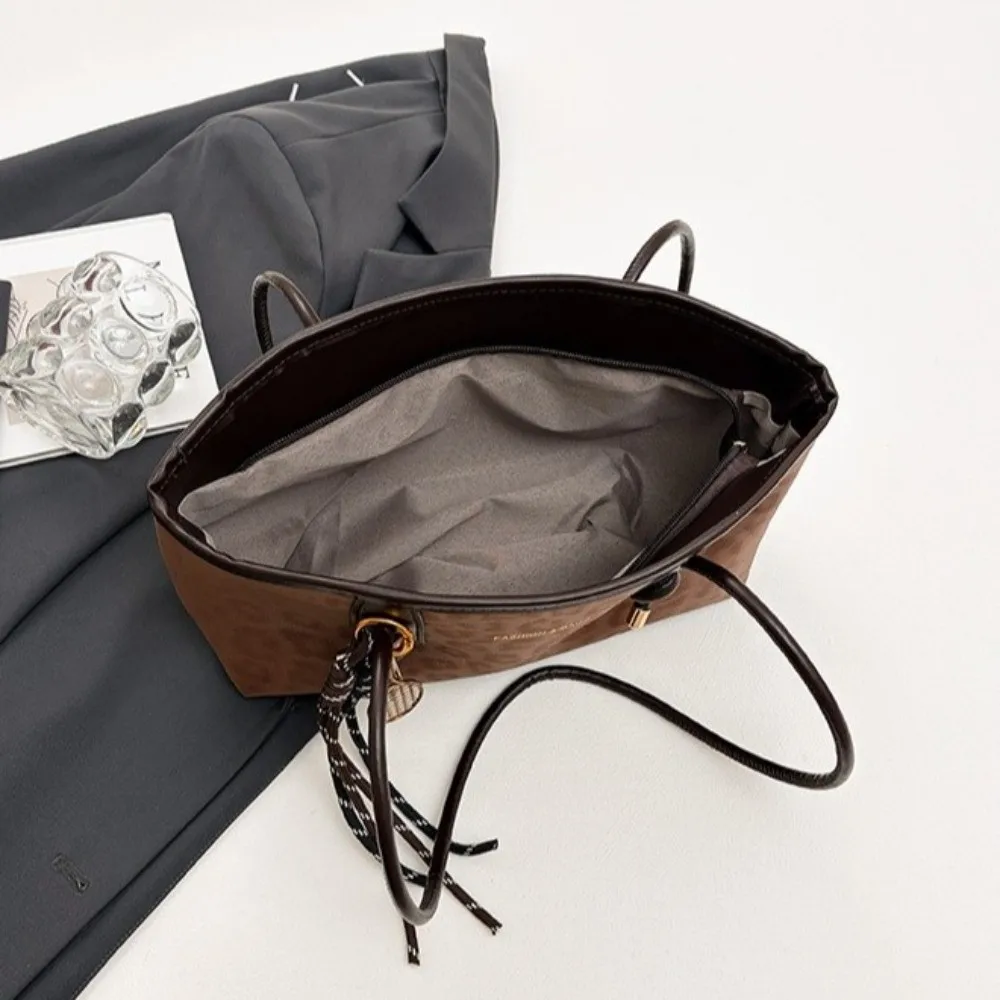 Unique Retro Leopard Print Underarm Bags Modern Large Capacity Leather Shoulder Bags Handbags Luxury Tote Bag Female
Unique Retro Leopard Print Underarm Bags Modern Large Capacity Leather Shoulder Bags Handbags Luxury Tote Bag Female