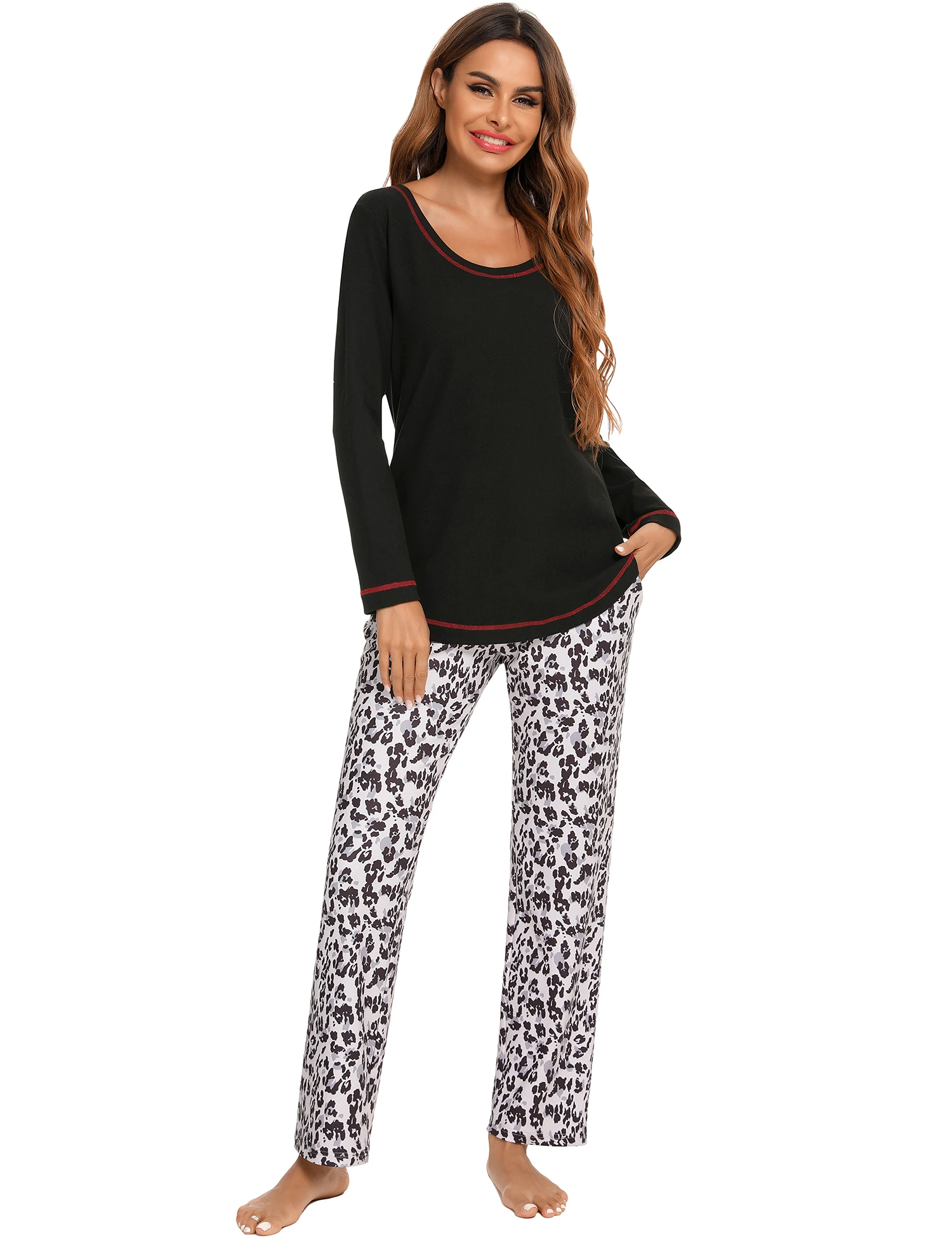 ladies pajamas set plaid leopard pattern round neck, long sleeves and long pants two-piece comfortable leisure loungewear
ladies pajamas set plaid leopard pattern round neck, long sleeves and long pants two-piece comfortable leisure loungewear