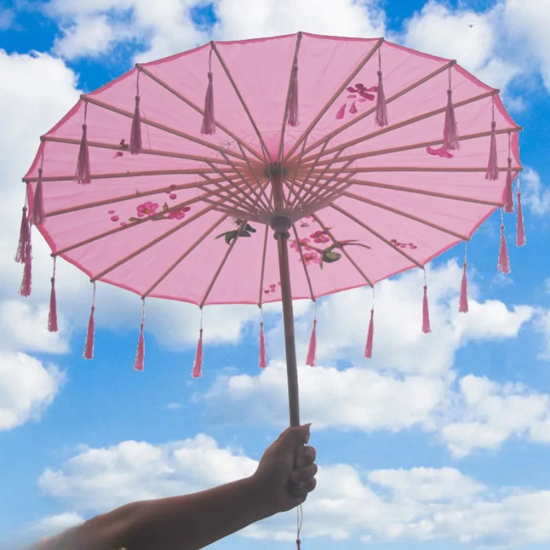 Silk Cloth Women Umbrella Japanese Cherry Blossoms Ancient Dance Umbrella Decorative Chinese Style Oil Paper Umbrella
Silk Cloth Women Umbrella Japanese Cherry Blossoms Ancient Dance Umbrella Decorative Chinese Style Oil Paper Umbrella
