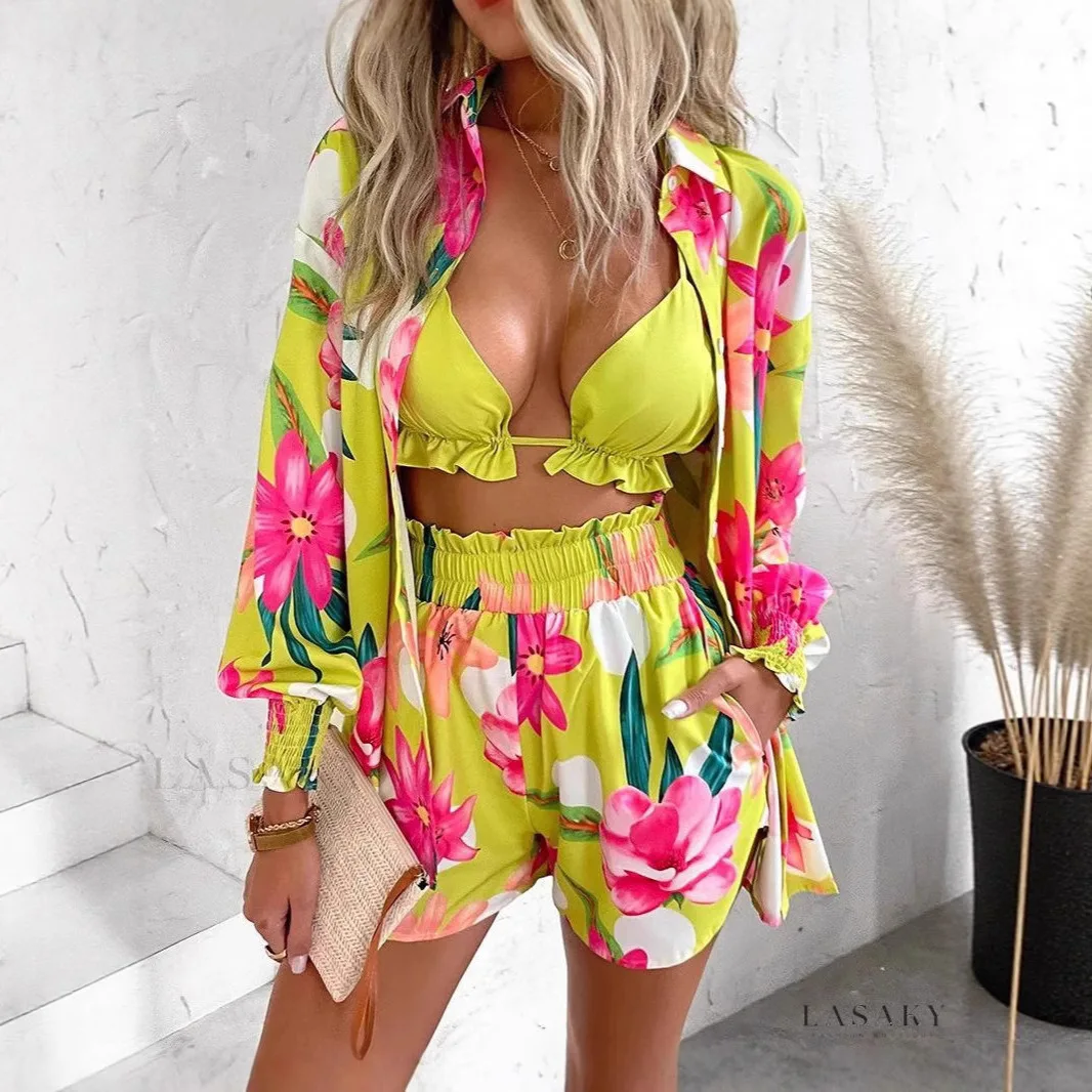 Женский сексуальный комплект из трех предметов, весенний пляжный модный комплект шорт
Женский сексуальный комплект из трех предметов, весенний пляжный модный комплект шорт