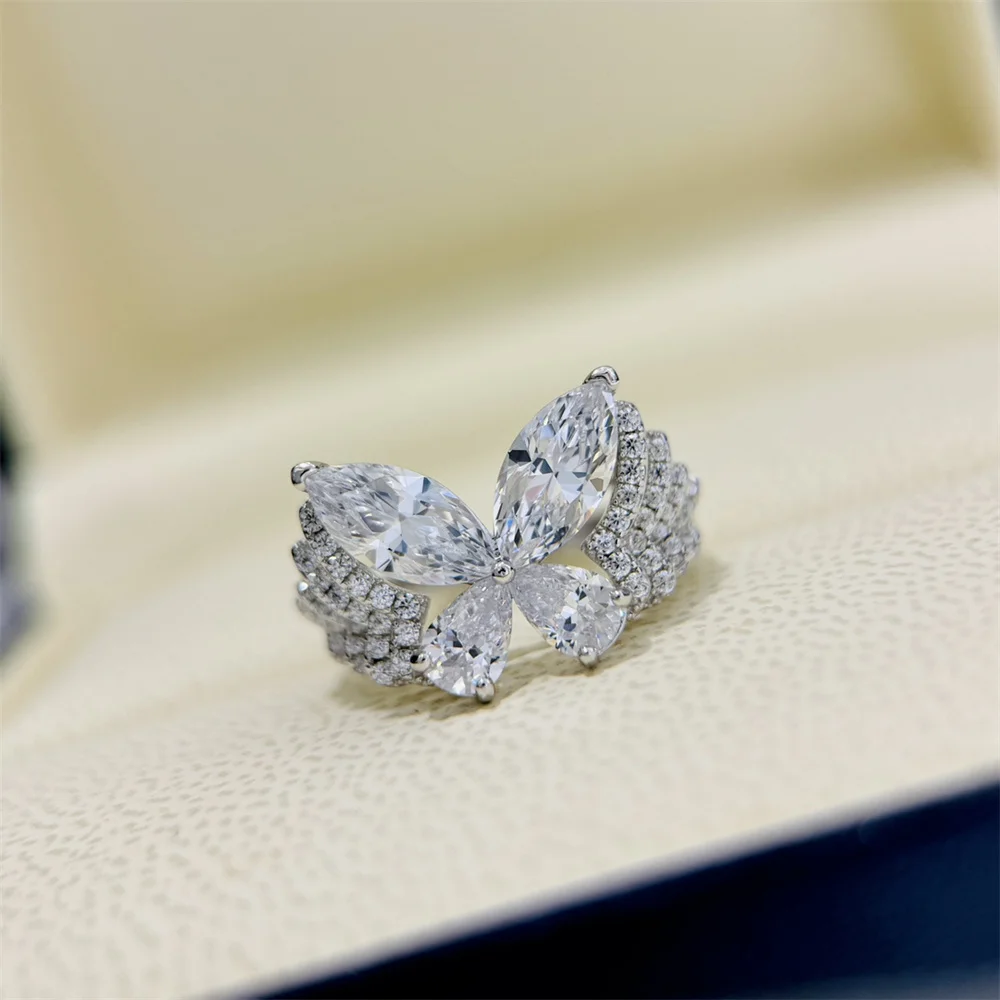 Horse Eye Phantom Butterfly Layered Full Diamond Ring Layered Multi Tone High End Design 2024 New Ring
Horse Eye Phantom Butterfly Layered Full Diamond Ring Layered Multi Tone High End Design 2024 New Ring