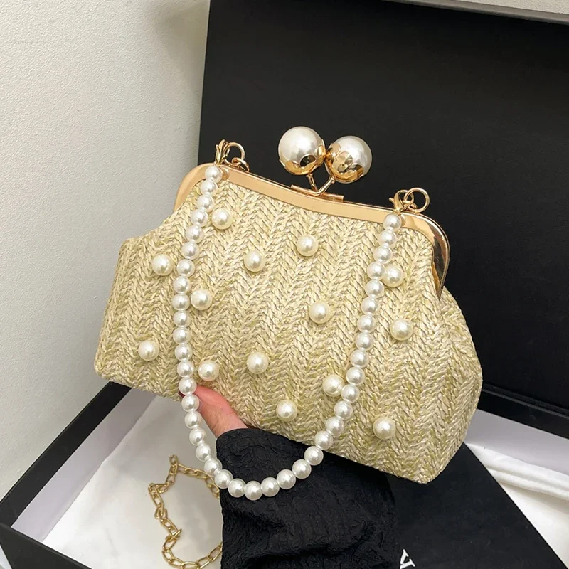 Pearl Chain Armpit Bag For Women 2025 Fashion Straw Handbag Brand Shell Cilp Purse Small Crossbody Bag Female Summer Clutches
Pearl Chain Armpit Bag For Women 2025 Fashion Straw Handbag Brand Shell Cilp Purse Small Crossbody Bag Female Summer Clutches