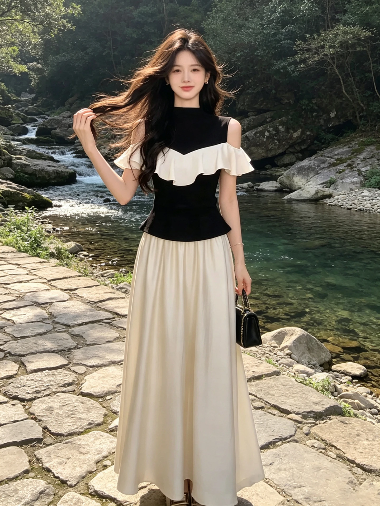 Shoulder Bared Knitted Patchwork Half Skirt Two Piece Set with Lace Trim Slim Fit Satin Top Short Sleeve Fashion Summer Outfit
Shoulder Bared Knitted Patchwork Half Skirt Two Piece Set with Lace Trim Slim Fit Satin Top Short Sleeve Fashion Summer Outfit