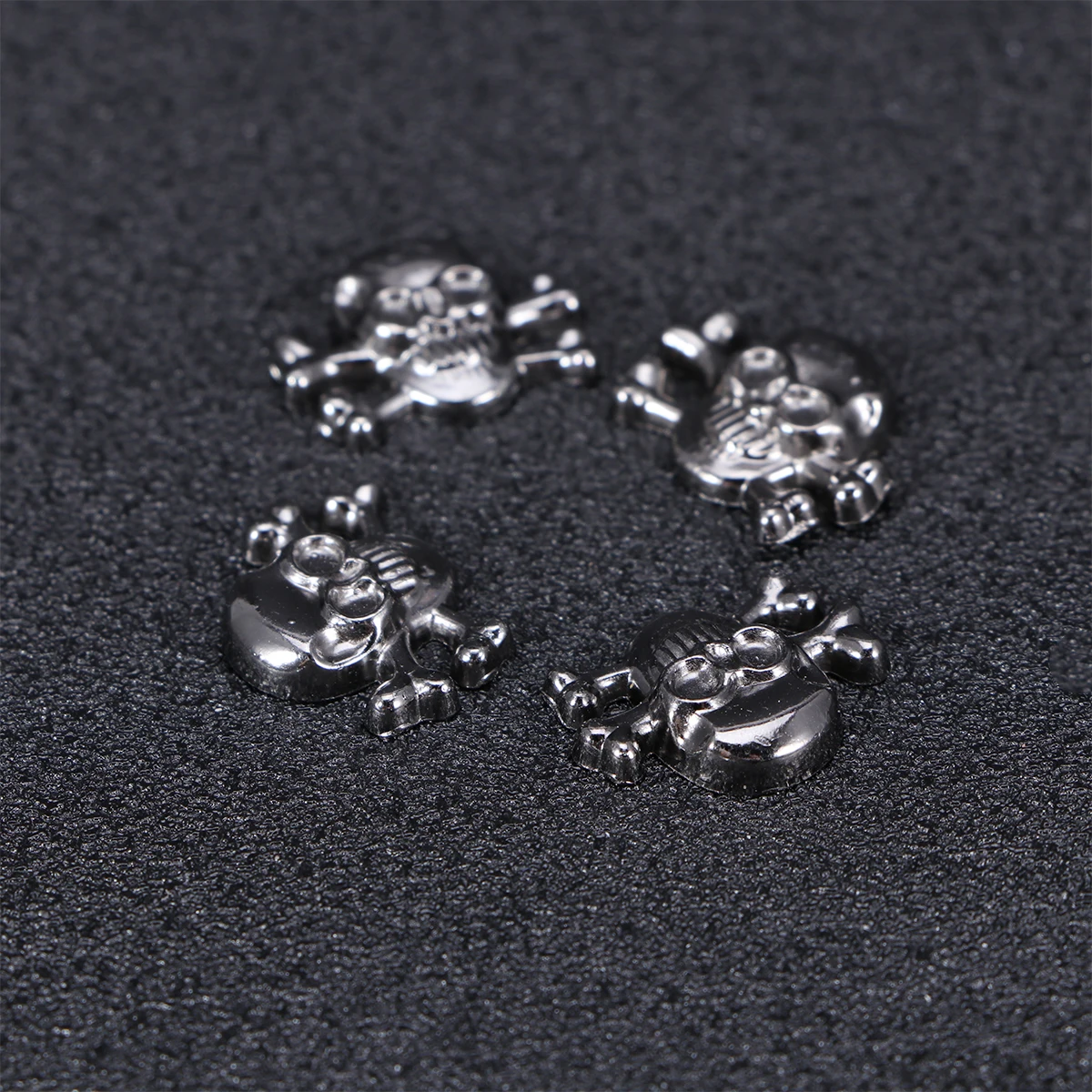 10pcs Ghost Head Rivets Punk Skull Studs Cute Spikes for Clothing Jewelry Craft DIY Projects Accessories Art Making
10pcs Ghost Head Rivets Punk Skull Studs Cute Spikes for Clothing Jewelry Craft DIY Projects Accessories Art Making