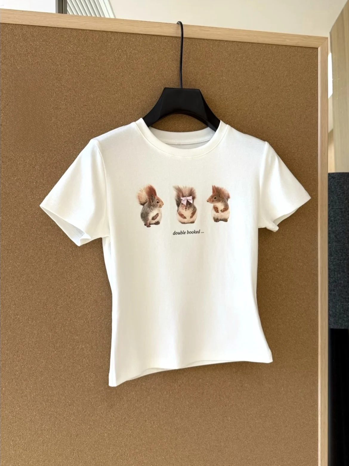 Heidd Sweet And Spicy Squirrel Print T-Shirt Knot Slim Fit round Neck Short Sleeve Women's Casual Style Spring Summer
Heidd Sweet And Spicy Squirrel Print T-Shirt Knot Slim Fit round Neck Short Sleeve Women's Casual Style Spring Summer