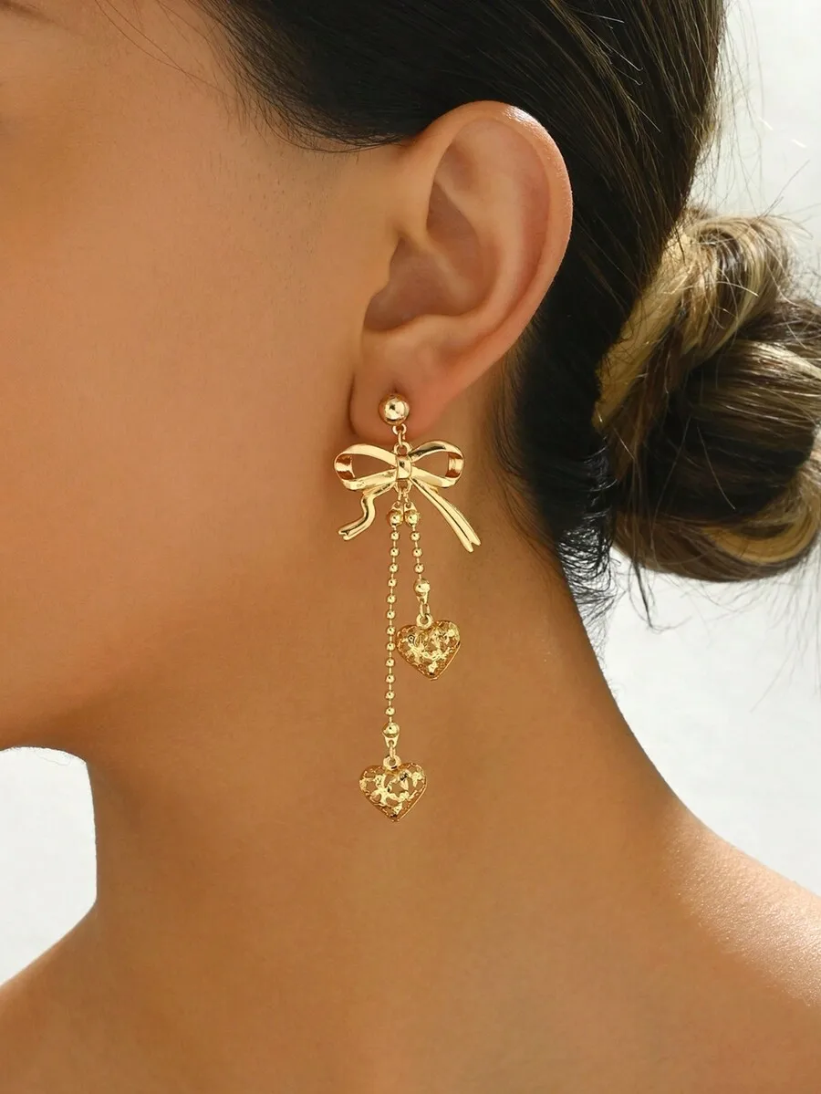 Elegant Bowknot Heart Pendant Earrings With Crystal Chain For Women
Elegant Bowknot Heart Pendant Earrings With Crystal Chain For Women