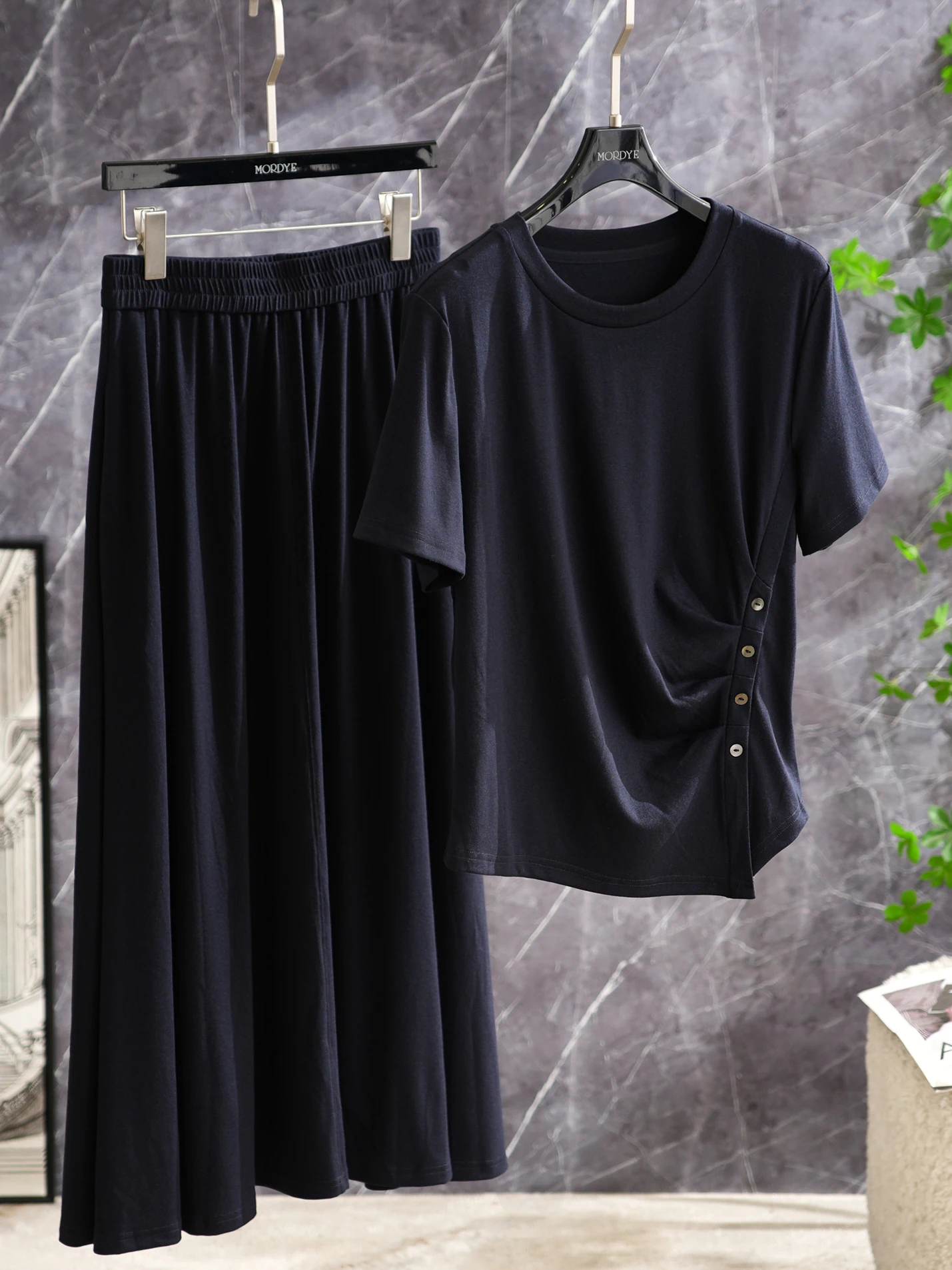 Acetate Wool Silk Comfortable Knitted Waist T-Shirt Top Half Skirt Set Two Pieces Breathable Casual Style Women's Fa...
Acetate Wool Silk Comfortable Knitted Waist T-Shirt Top Half Skirt Set Two Pieces Breathable Casual Style Women's Fa...