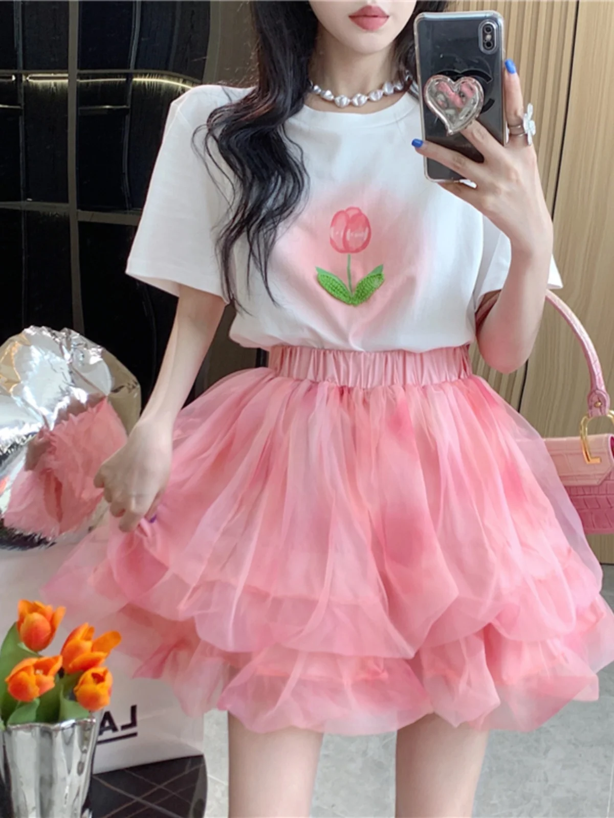 Summer Softness Trendy Street Style Women's Set Short Sleeve T-Shirt High Waist Puffy Skirt Mesh Half-length Skirt Cotton Fabric
Summer Softness Trendy Street Style Women's Set Short Sleeve T-Shirt High Waist Puffy Skirt Mesh Half-length Skirt Cotton Fabric