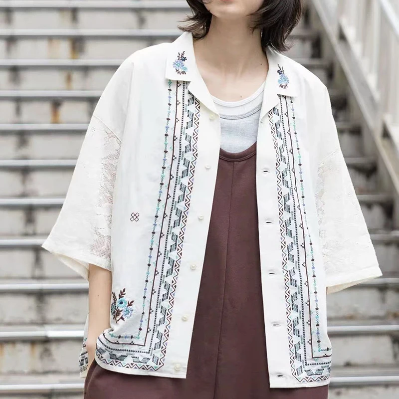 Elegant Embroidered Lace Patchwork Turn-down Collar Short Sleeve Women's Shirt Comfortable Versatile Cotton Ethnic Style Top
Elegant Embroidered Lace Patchwork Turn-down Collar Short Sleeve Women's Shirt Comfortable Versatile Cotton Ethnic Style Top