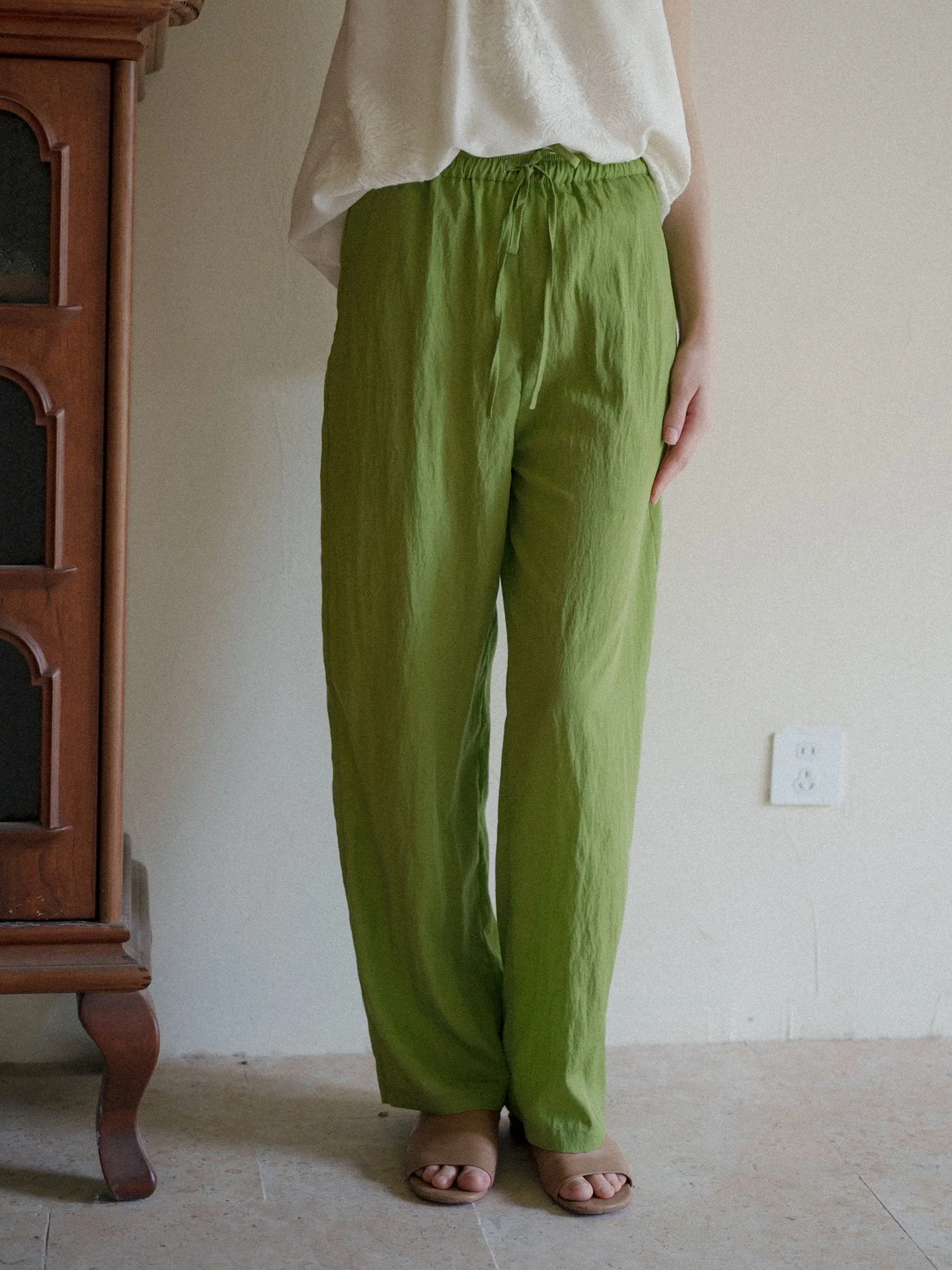 Slimming Straight Leg Casual Pants MarchNoon Thin Cool Nylon Elastic Waist Long Pants Women's Fashion Summer 2025
Slimming Straight Leg Casual Pants MarchNoon Thin Cool Nylon Elastic Waist Long Pants Women's Fashion Summer 2025