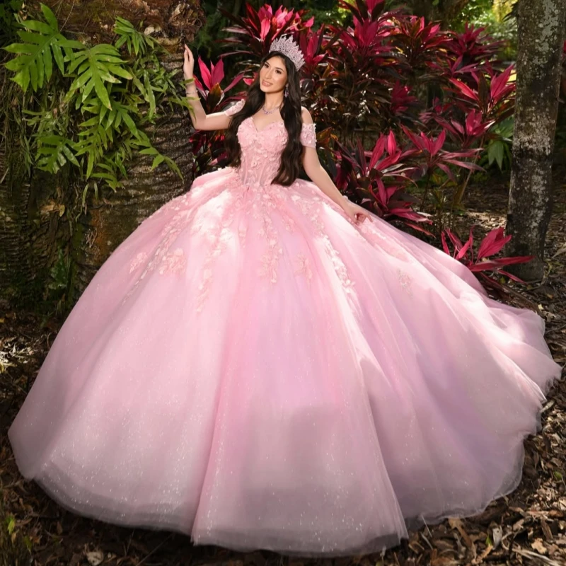 Light Pink Shiny Ball Gown Quinceanera Dresses Applique Flower Beading Crystal Tiered Tull Corset Off The Shoulder Sweet 16 Dres
Light Pink Shiny Ball Gown Quinceanera Dresses Applique Flower Beading Crystal Tiered Tull Corset Off The Shoulder Sweet 16 Dres