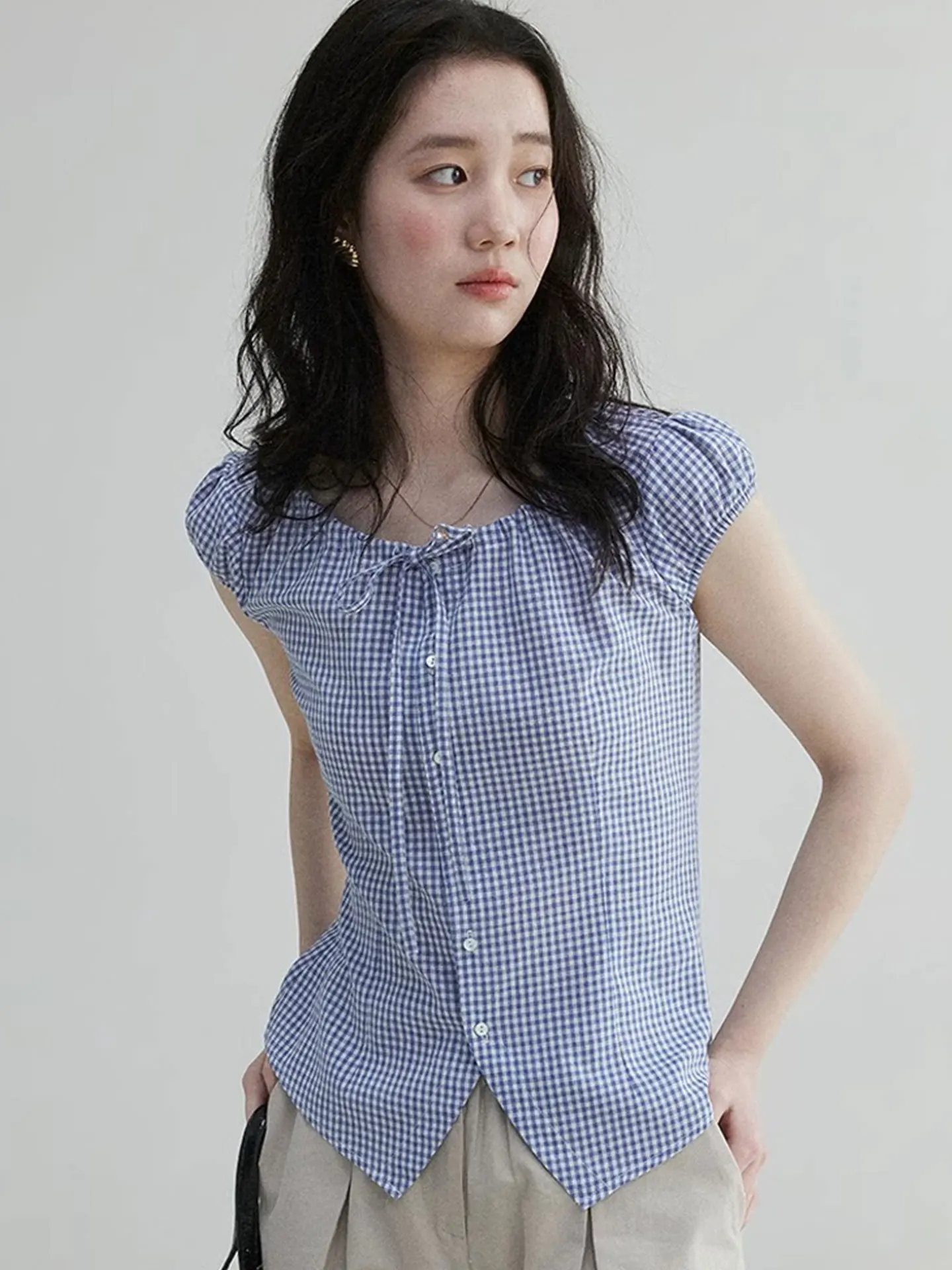 Модная женская летняя рубашка в клетку 2025 года, корейский стиль, прямой крой, на пуговицах, шелковый топ
Модная женская летняя рубашка в клетку 2025 года, корейский стиль, прямой крой, на пуговицах, шелковый топ