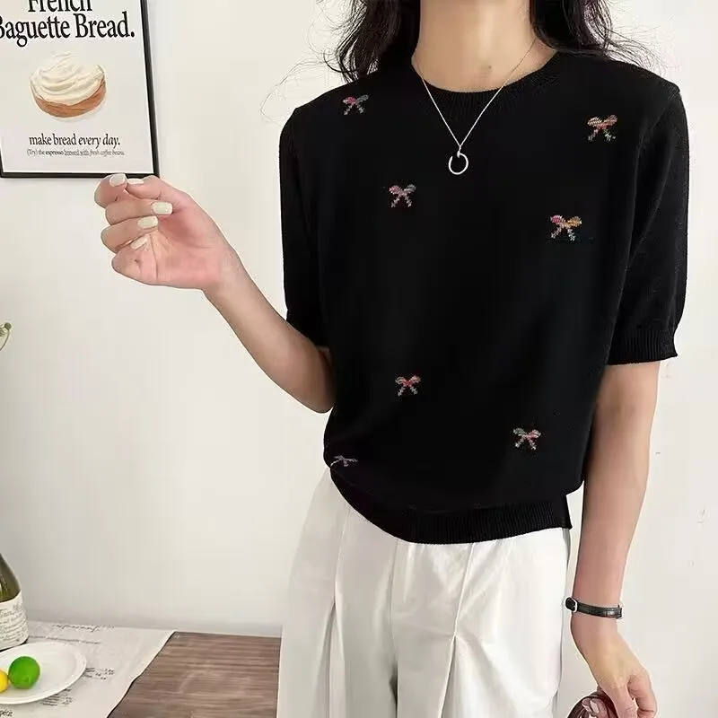 Colorful Butterfly Embroidery Soft Glutinous Round Neck Short Sleeved Women's Summer New Fashion Wool Thin Knitted Sweater Top
Colorful Butterfly Embroidery Soft Glutinous Round Neck Short Sleeved Women's Summer New Fashion Wool Thin Knitted Sweater Top