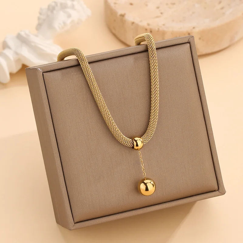 Fashion Temperament Niche Design Gold Color Beads Tassel Pendant Titanium Steel Necklace Bracelet Earrings Set Women Accessories
Fashion Temperament Niche Design Gold Color Beads Tassel Pendant Titanium Steel Necklace Bracelet Earrings Set Women Accessories