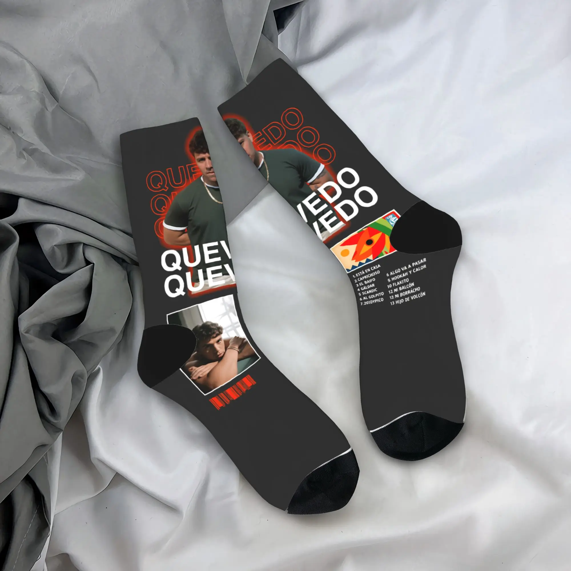 QUEVEDO EL BAIFO Album 2026 tour Socks Non-Slip Stockings Men's Medium Soft Running Sports Socks Spring Novelty Custom Socks
QUEVEDO EL BAIFO Album 2026 tour Socks Non-Slip Stockings Men's Medium Soft Running Sports Socks Spring Novelty Custom Socks