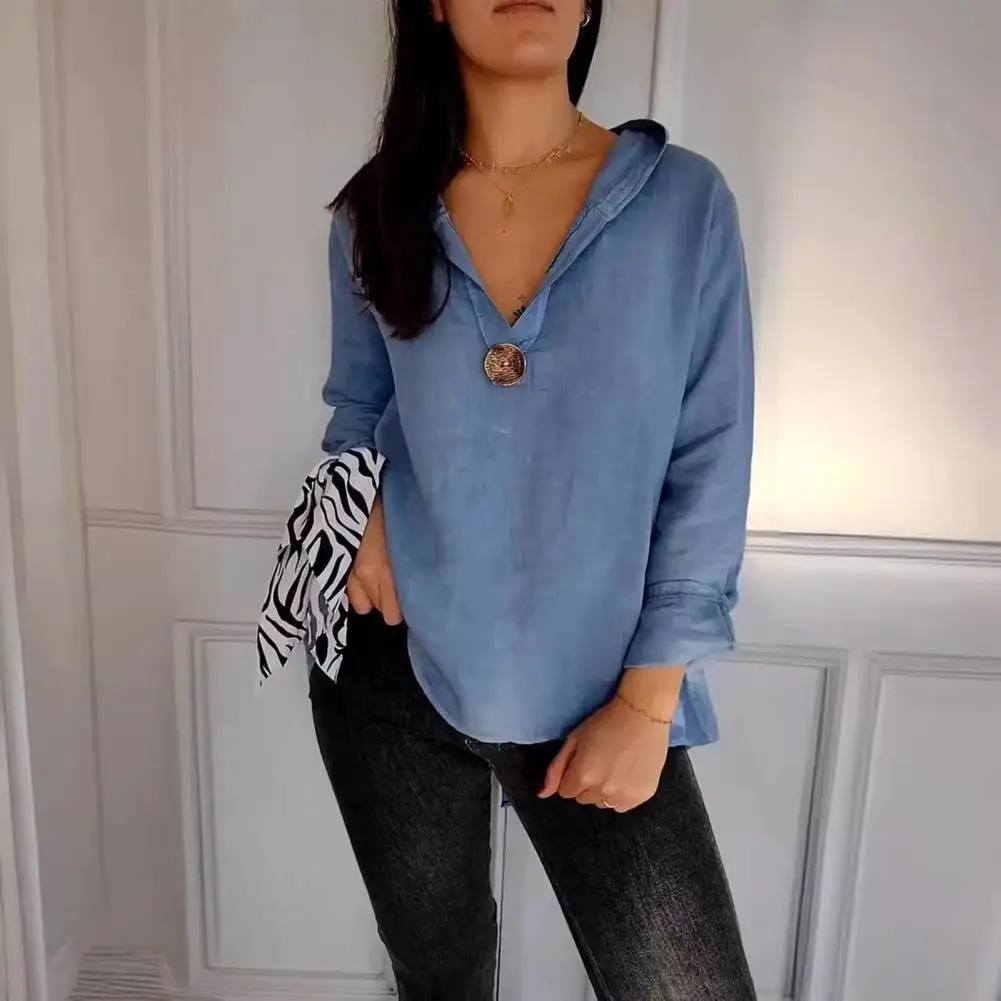 Hooded Long Sleeve Shirt Stylish Women's V-neck Hooded Shirt with Button Detail for Casual Daily Wear Elegant Outfits Loose Fit
Hooded Long Sleeve Shirt Stylish Women's V-neck Hooded Shirt with Button Detail for Casual Daily Wear Elegant Outfits Loose Fit