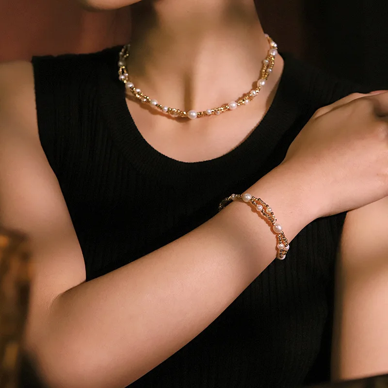 Original Design Natural Pearl Copper Bead Necklace Bracelet Set Niche High-end Elegant Versatile Jewelry for Women Party Wear
Original Design Natural Pearl Copper Bead Necklace Bracelet Set Niche High-end Elegant Versatile Jewelry for Women Party Wear