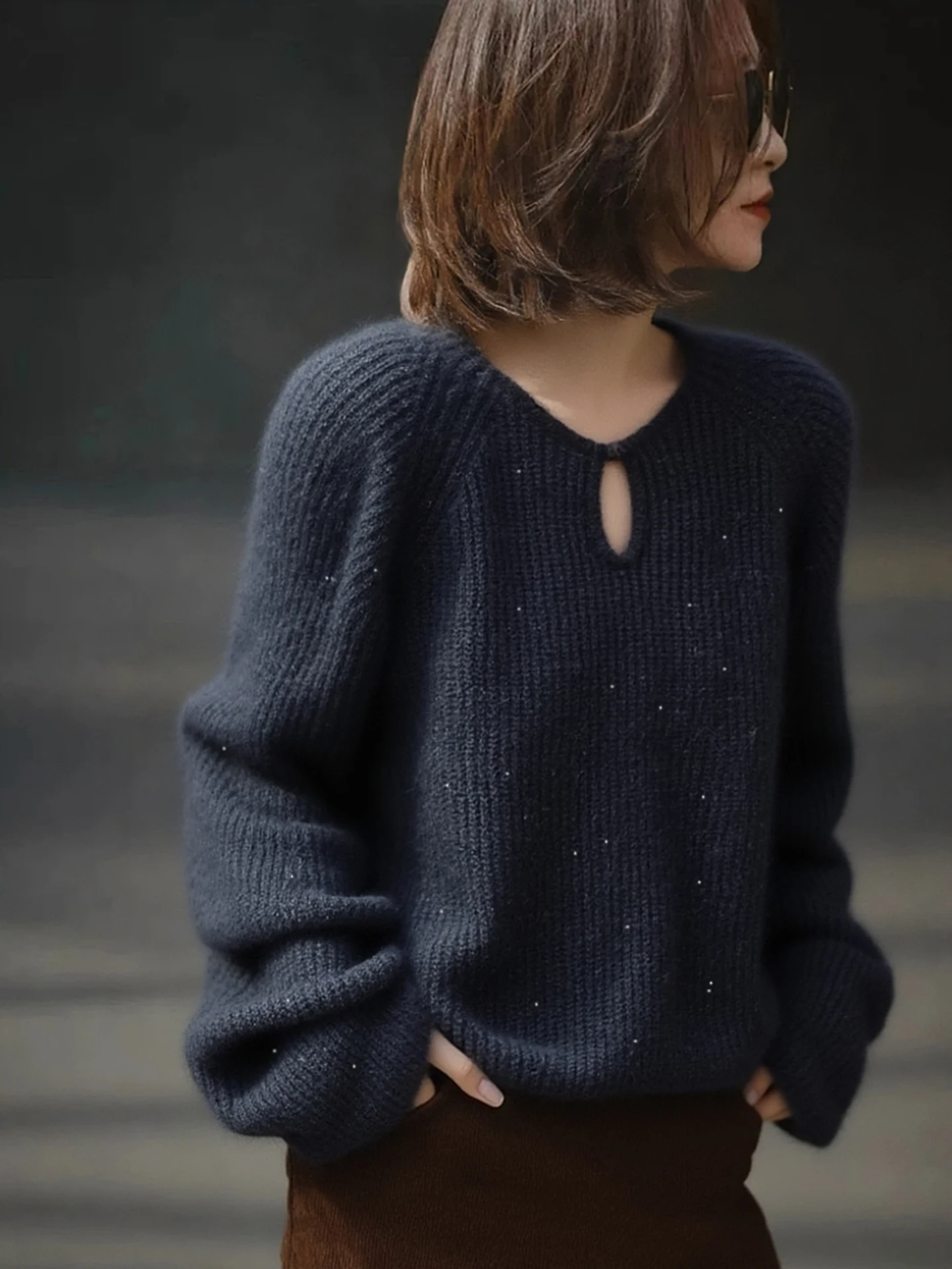 Ele Knitted Long Sve Camere Sweater Casual Hollow out Loose Fit Overhead Sle Winter Faion Ladies' Premium Knitwear
Ele Knitted Long Sve Camere Sweater Casual Hollow out Loose Fit Overhead Sle Winter Faion Ladies' Premium Knitwear