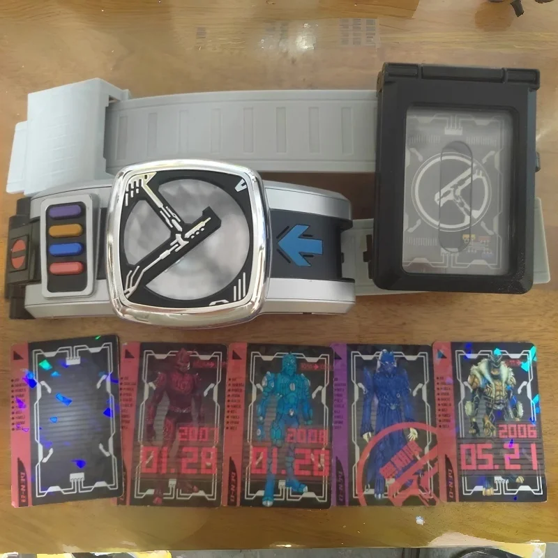 Genuine Bandai Masked Rider Den-O Dx Transformation Belt Driver With Collectible Card Set Cosplay Prop For Anime Collectors
Genuine Bandai Masked Rider Den-O Dx Transformation Belt Driver With Collectible Card Set Cosplay Prop For Anime Collectors