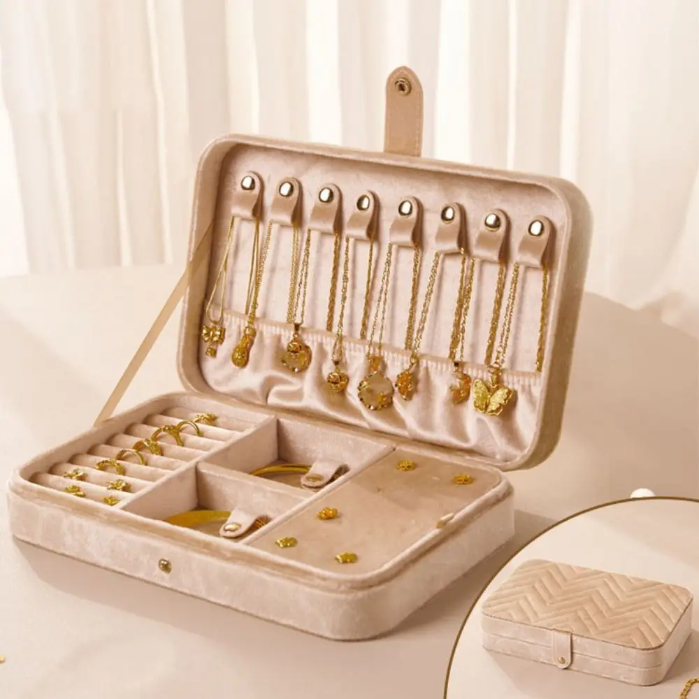 Rings Necklace Jewelry Packing Bag Bracelet Earrings Large Capacity Velvet Jewelry Holder Organizer Jewelry Storage Case
Rings Necklace Jewelry Packing Bag Bracelet Earrings Large Capacity Velvet Jewelry Holder Organizer Jewelry Storage Case