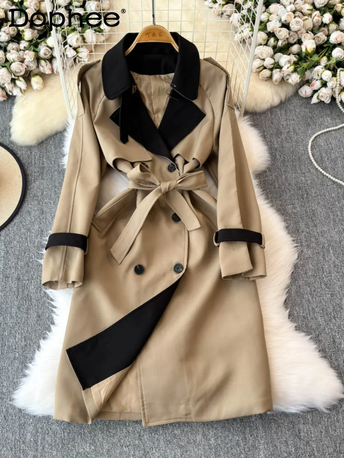 Korean Version of Suit Collar Trench Coat Women's Fall Winter New Mid Length British Style High-end Color Matching Loose Coat
Korean Version of Suit Collar Trench Coat Women's Fall Winter New Mid Length British Style High-end Color Matching Loose Coat