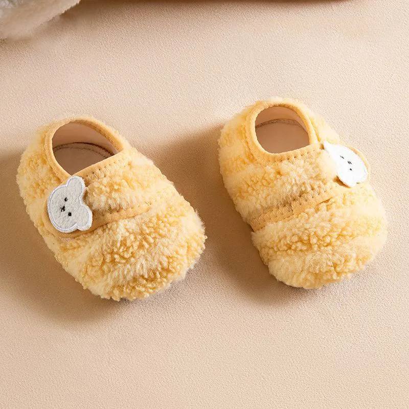 Baby Walking Shoes Warm Imitation Lamb Wool Plush Children's Floor Shoes Winter Thick Newborn Baby Indoor Slippers 1-4Y
Baby Walking Shoes Warm Imitation Lamb Wool Plush Children's Floor Shoes Winter Thick Newborn Baby Indoor Slippers 1-4Y