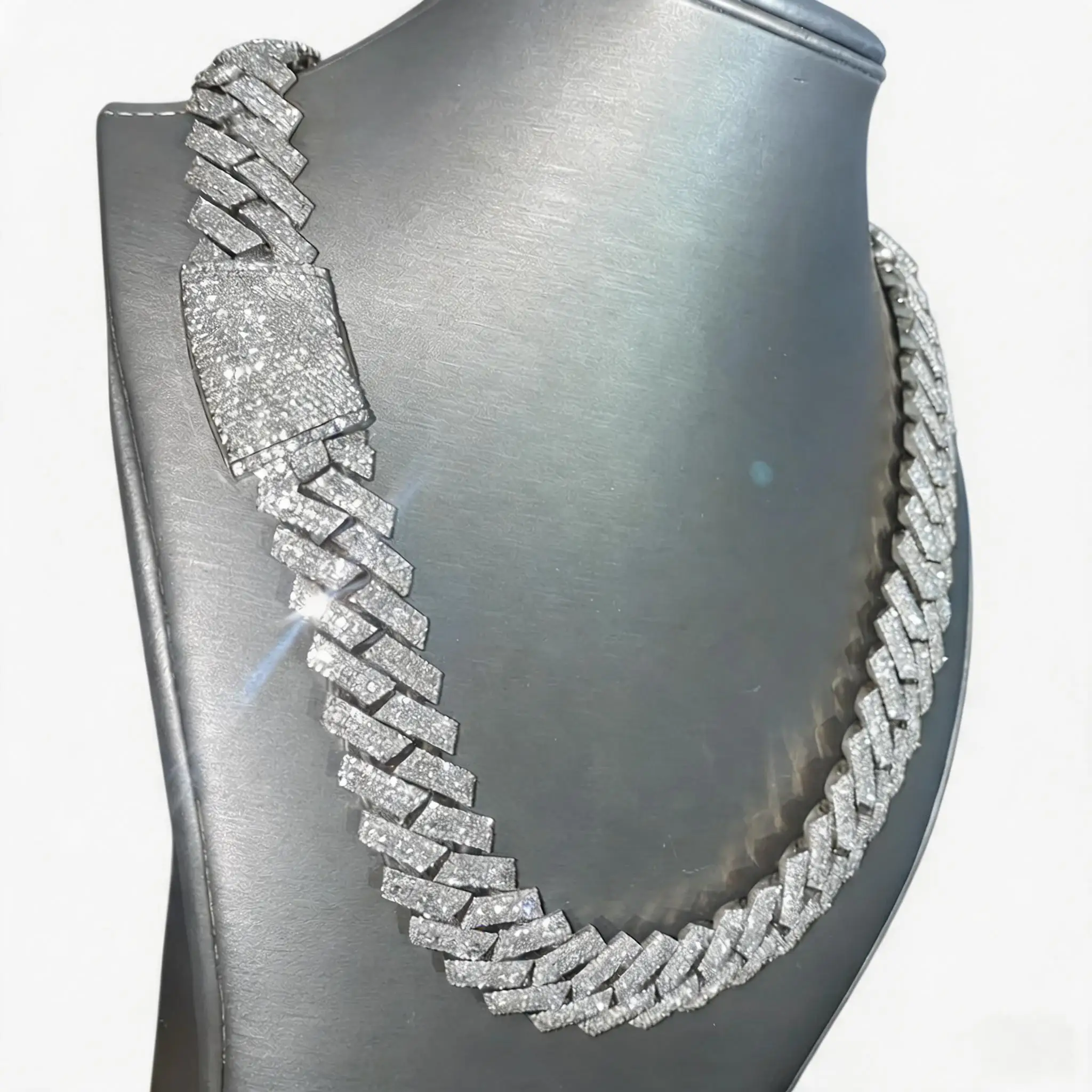 Heavy Cuban Chain Moissanite Tennis Necklace, Iced Out Hip Hop Jewelry for Men, Gift for Boyfriend Dad Valentine's
Heavy Cuban Chain Moissanite Tennis Necklace, Iced Out Hip Hop Jewelry for Men, Gift for Boyfriend Dad Valentine's