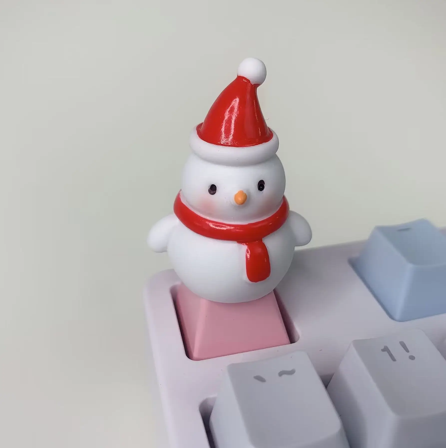 Keycaps Single Christmas Snowman Mechanical Keyboard Stereo Decorative ESC Key Supplement
Keycaps Single Christmas Snowman Mechanical Keyboard Stereo Decorative ESC Key Supplement