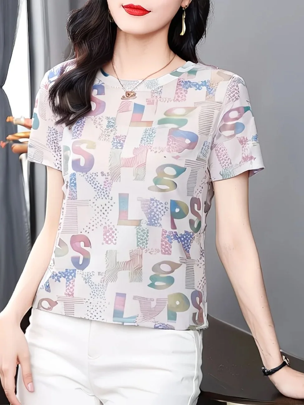 Fashionable Short Sleeve T-Shirt Women's Loose Fit Breathable Polyester Letter Print Mommy Style Top for Summer Slimming
Fashionable Short Sleeve T-Shirt Women's Loose Fit Breathable Polyester Letter Print Mommy Style Top for Summer Slimming
