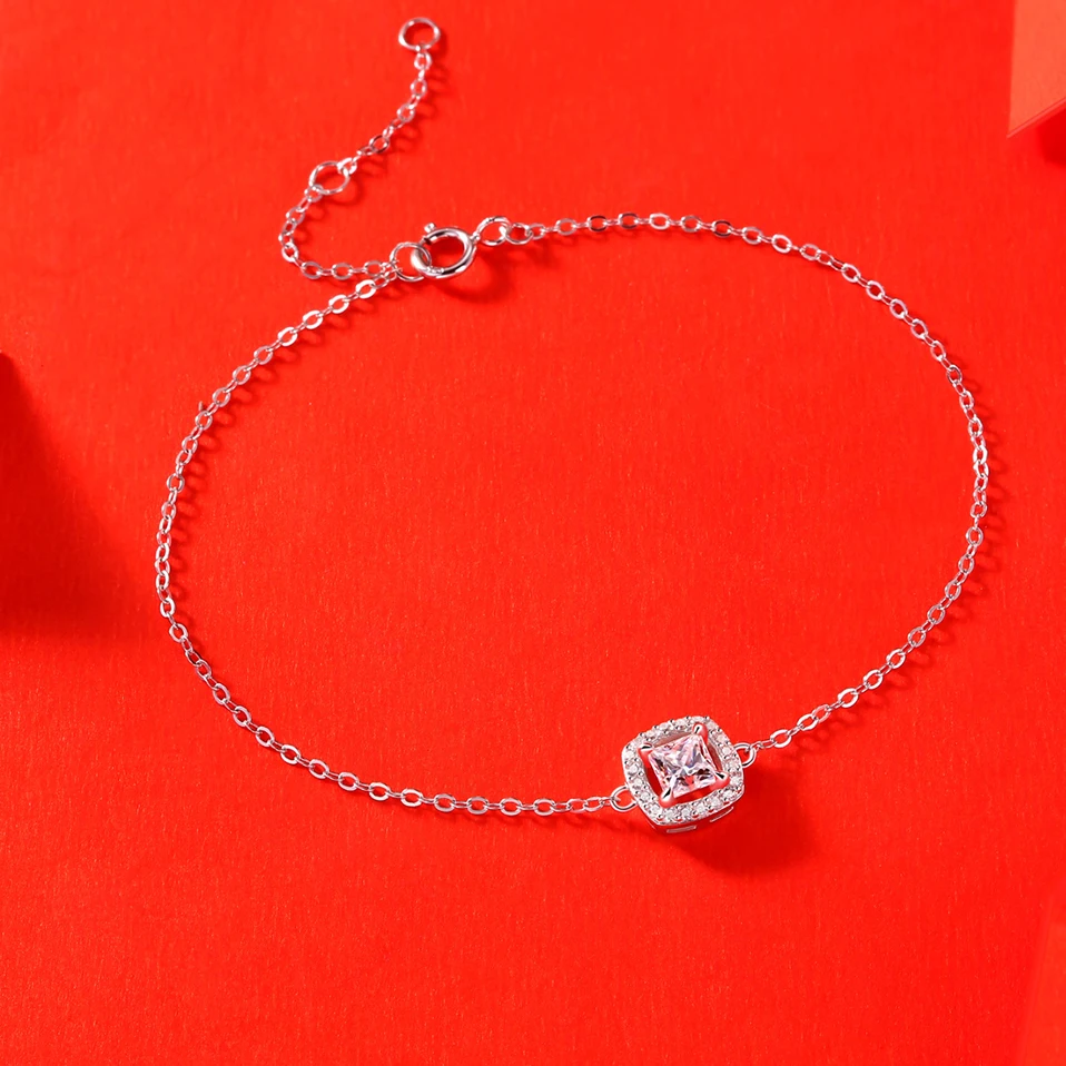 LECLAT Full D Color 0.5CT Moissanite Bracelets for Women SLucky Bangles Wedding Party 925 Sterling Sliver Fine Jewelry Gifts
LECLAT Full D Color 0.5CT Moissanite Bracelets for Women SLucky Bangles Wedding Party 925 Sterling Sliver Fine Jewelry Gifts