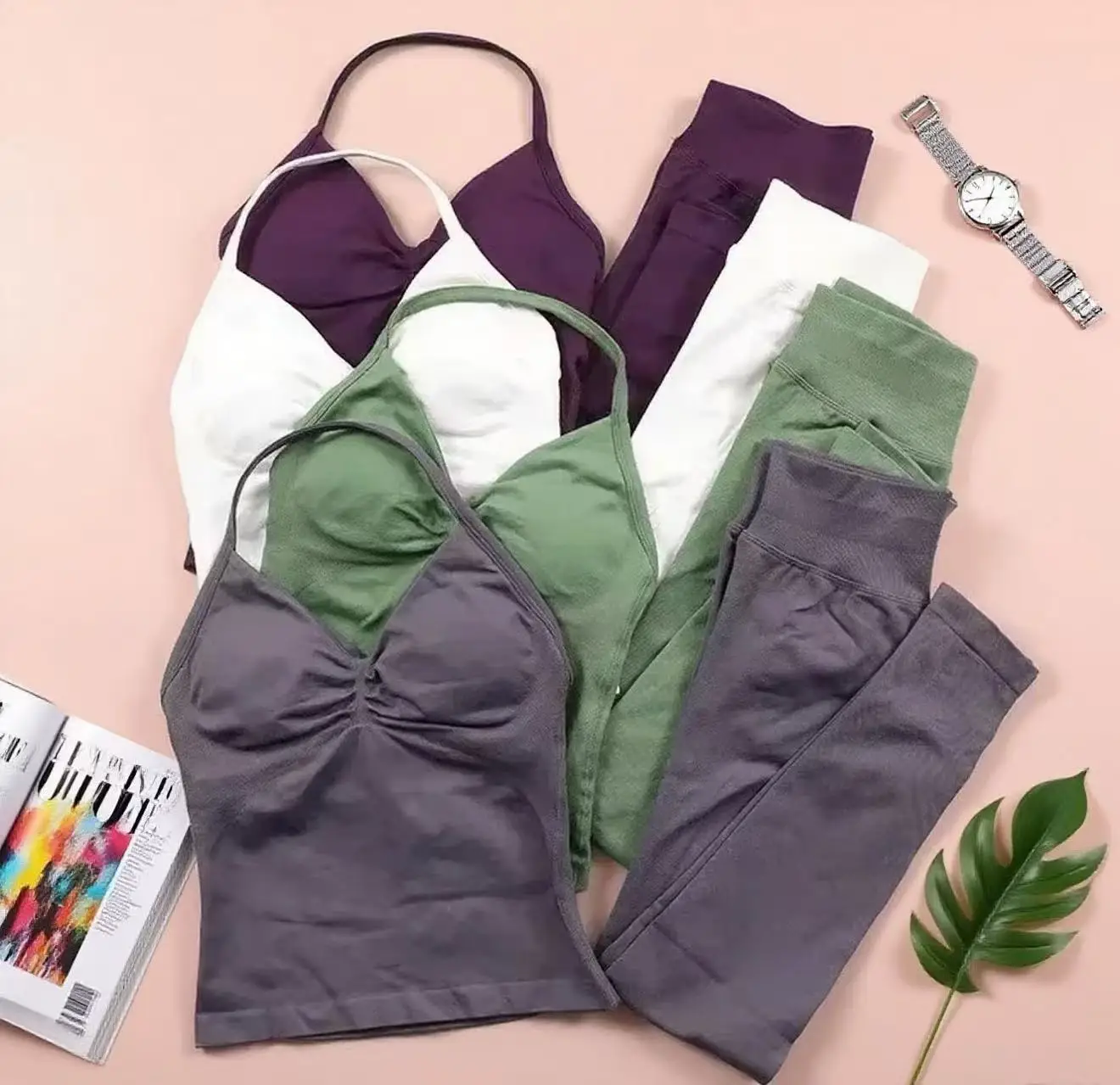 High quality new yoga 2-piece set women's lace-up yoga bra top workout scratches shorts sportswear fitness clothes seamless yoga
High quality new yoga 2-piece set women's lace-up yoga bra top workout scratches shorts sportswear fitness clothes seamless yoga