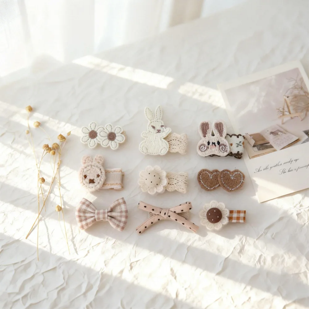 Cute Baby Hair Clips Set Pearl Bunny Plaid Bow Knitted Heart Flower Cartoon Infant Full Wrap Side Bang Barrettes Soft Daily Wear
Cute Baby Hair Clips Set Pearl Bunny Plaid Bow Knitted Heart Flower Cartoon Infant Full Wrap Side Bang Barrettes Soft Daily Wear