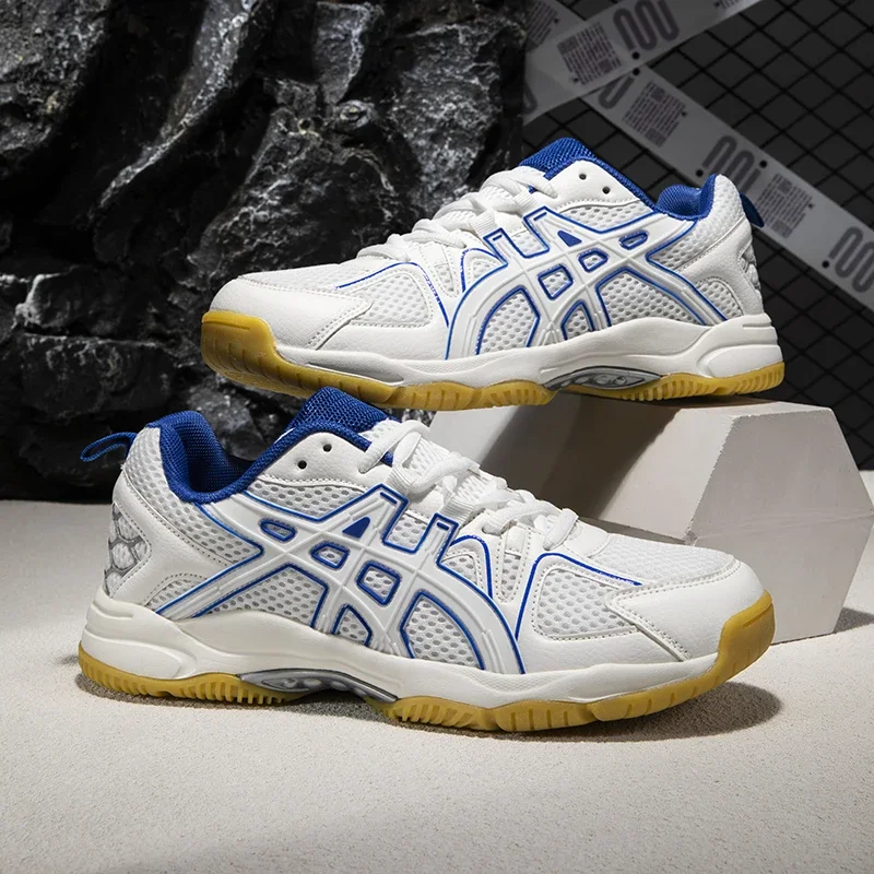 Badminton Shoes for Men and Women Mesh Breathable Field Training Lace-up Tennis Shoes Luxury Original Comfortable Sneakers Man
Badminton Shoes for Men and Women Mesh Breathable Field Training Lace-up Tennis Shoes Luxury Original Comfortable Sneakers Man
