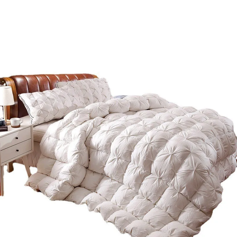 Cotton down quilt, Rousse silky 95 white goose down quilt, pure cotton single and double thickened.
Cotton down quilt, Rousse silky 95 white goose down quilt, pure cotton single and double thickened.