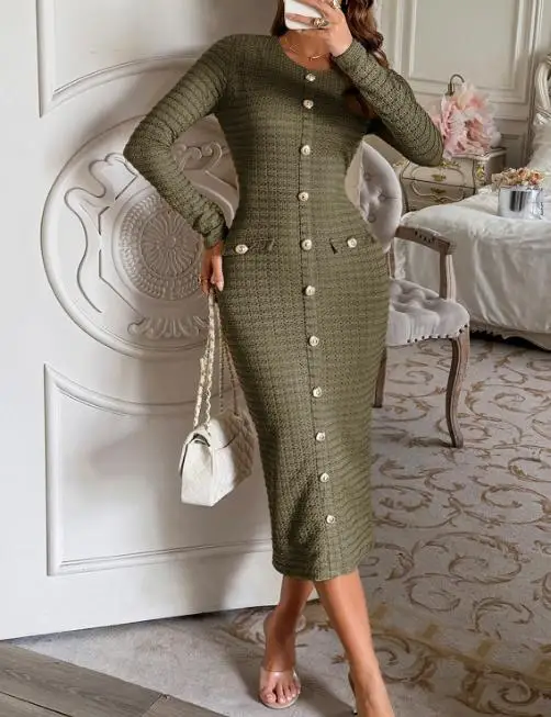 Autumn Small Fragrance Style Socialite Temperament Solid Color Hip Hugging Dress for Women, Metal Button Hip Hugging Dress
Autumn Small Fragrance Style Socialite Temperament Solid Color Hip Hugging Dress for Women, Metal Button Hip Hugging Dress