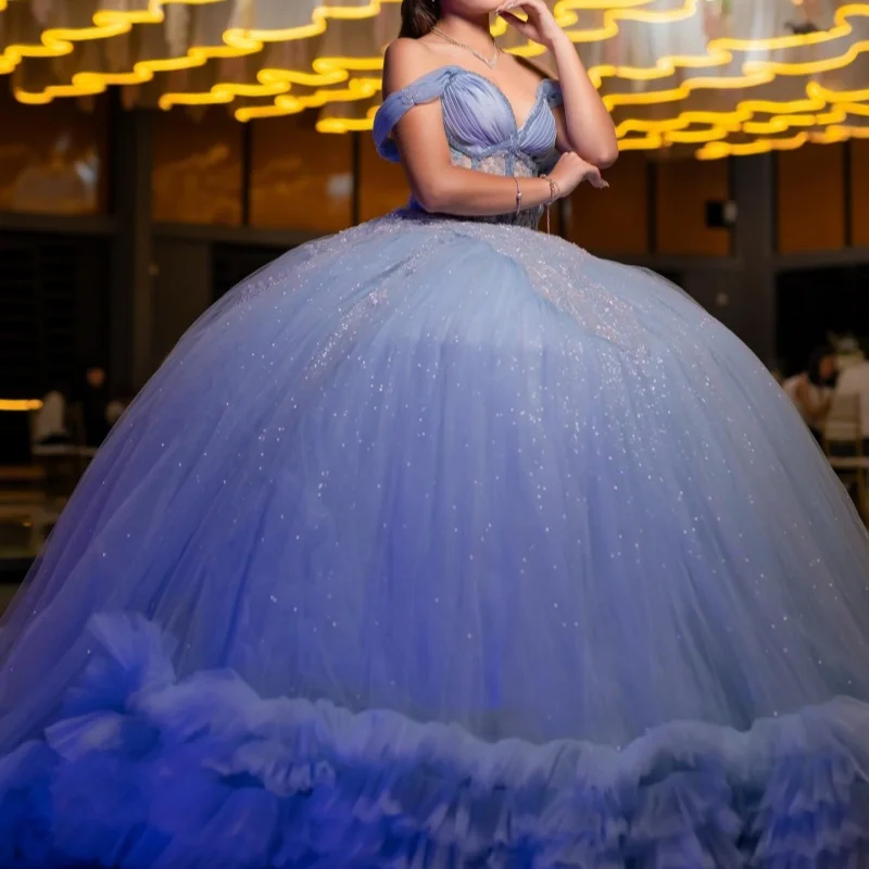 Shiny Light Green Quinceanera Dress off-shoulder Glitter Lace layering Decal Long tail vestidos de 15 Quinceanera Customize
Shiny Light Green Quinceanera Dress off-shoulder Glitter Lace layering Decal Long tail vestidos de 15 Quinceanera Customize