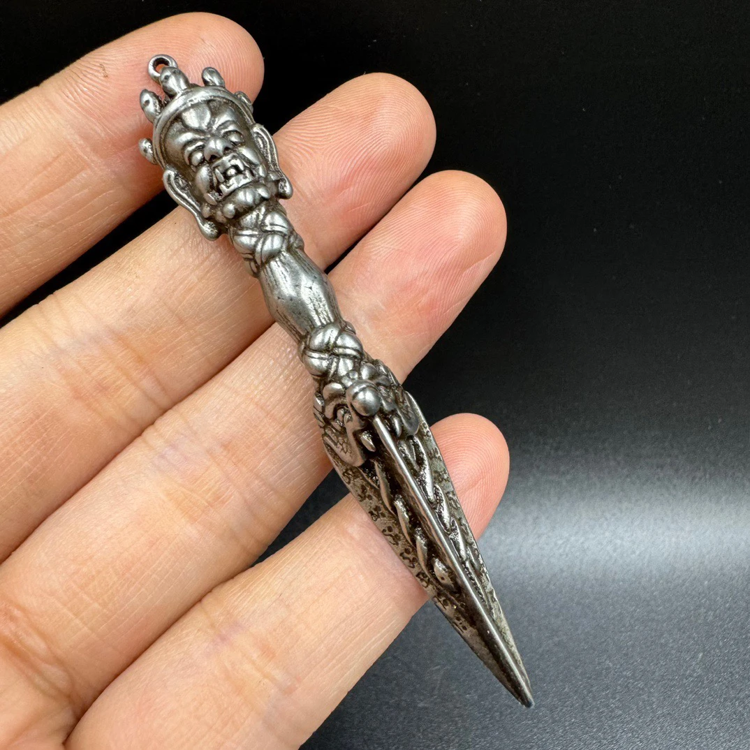 Tibetan Buddhist celestial iron ritual implement Vajra , accessory for cultural relics, Buddha beads, and
Tibetan Buddhist celestial iron ritual implement Vajra , accessory for cultural relics, Buddha beads, and