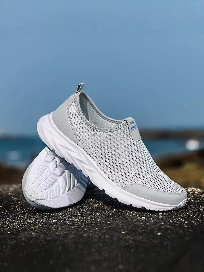 Men's Summer Breathable Mesh Slip-On Beijing Shoes Soft Bottom Thin Style Sports Casual Flat Footwear Comfortable Slip-On Sne...
Men's Summer Breathable Mesh Slip-On Beijing Shoes Soft Bottom Thin Style Sports Casual Flat Footwear Comfortable Slip-On Sne...