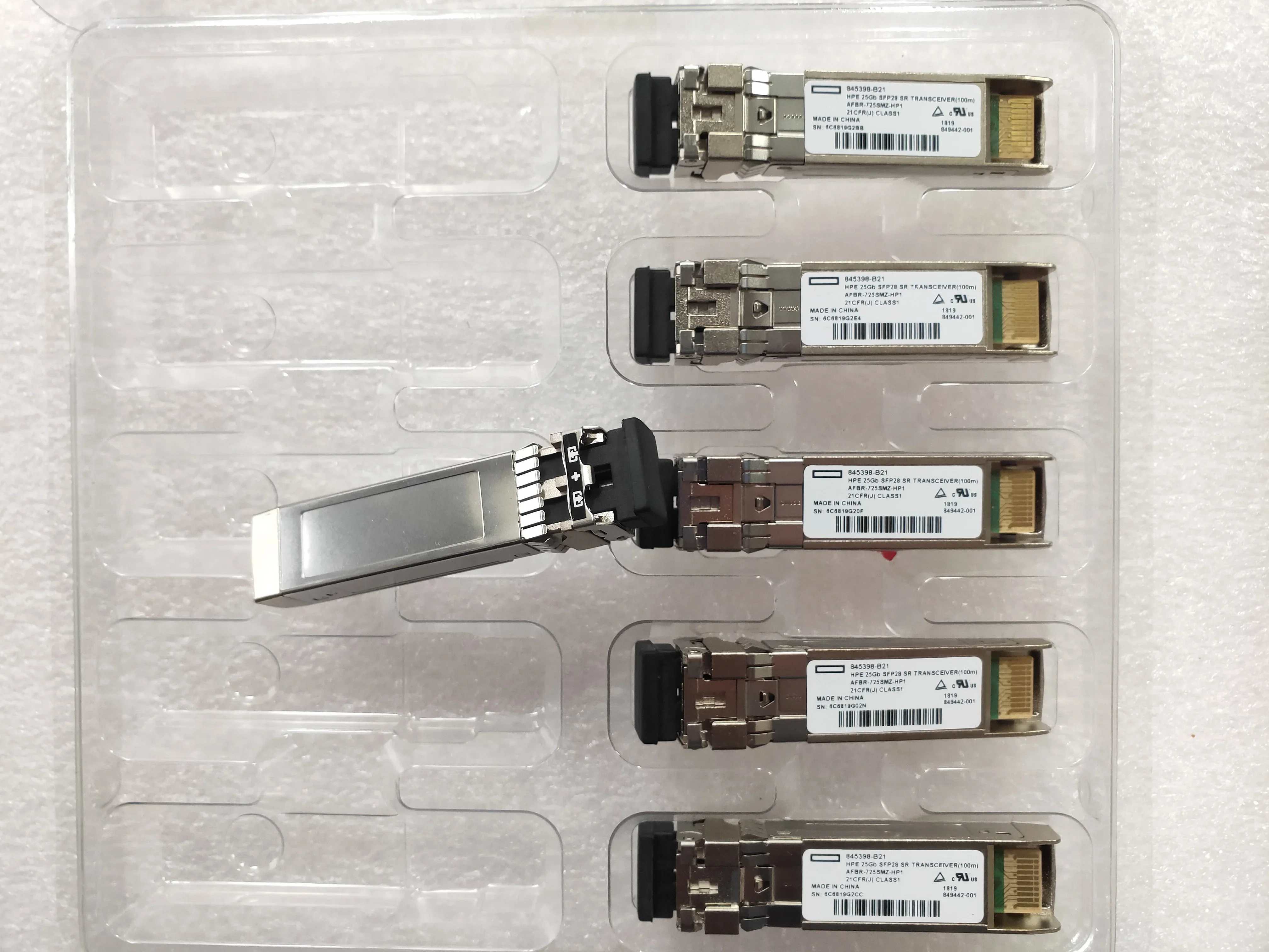845398-B21 25GB SFP28 SR Transceiver AFBR-725SMZ-HP1 849442-001 850NM 25G SFP 100M Fiber Switch Module
845398-B21 25GB SFP28 SR Transceiver AFBR-725SMZ-HP1 849442-001 850NM 25G SFP 100M Fiber Switch Module
