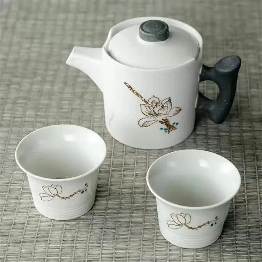 Travel For Office Home Travel Teaware Gift For Friend Chinese Kung Fu Portable Ceramic Tea Set With Tea Pot Tea Cups
Travel For Office Home Travel Teaware Gift For Friend Chinese Kung Fu Portable Ceramic Tea Set With Tea Pot Tea Cups
