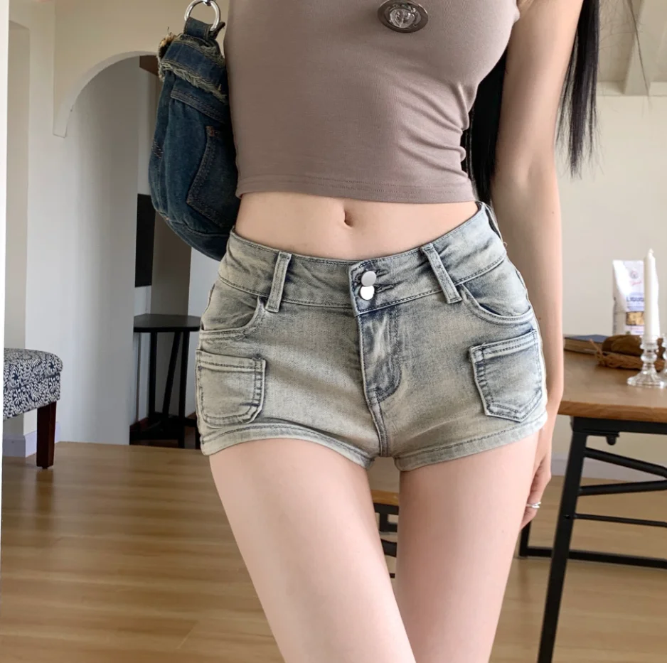 Sexy Low-Waist Bodycon Denim Shorts Summer Design Trendy Broadcasters Clothing Thai Cool Spicy Girl Shorts Super Short Jeans
Sexy Low-Waist Bodycon Denim Shorts Summer Design Trendy Broadcasters Clothing Thai Cool Spicy Girl Shorts Super Short Jeans